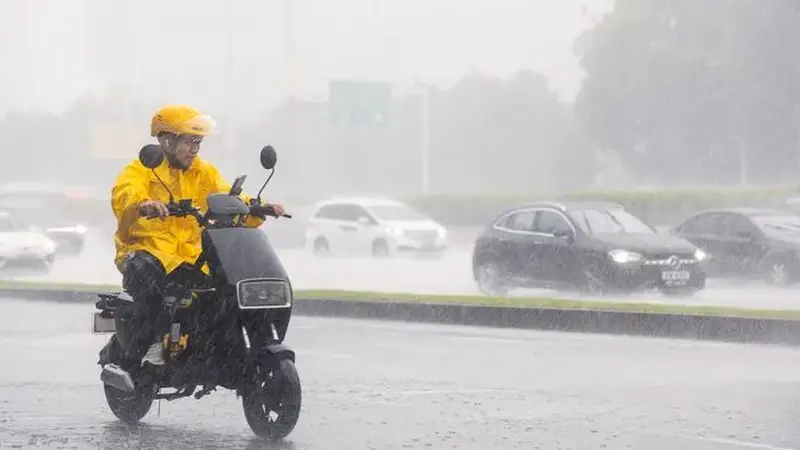 台风“红霞”登陆广东惠州，将深入内陆制造大范围强降雨