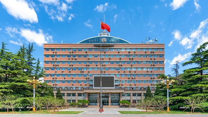 播音主持三个方向暂停招生,中传2027艺考政策重大调整