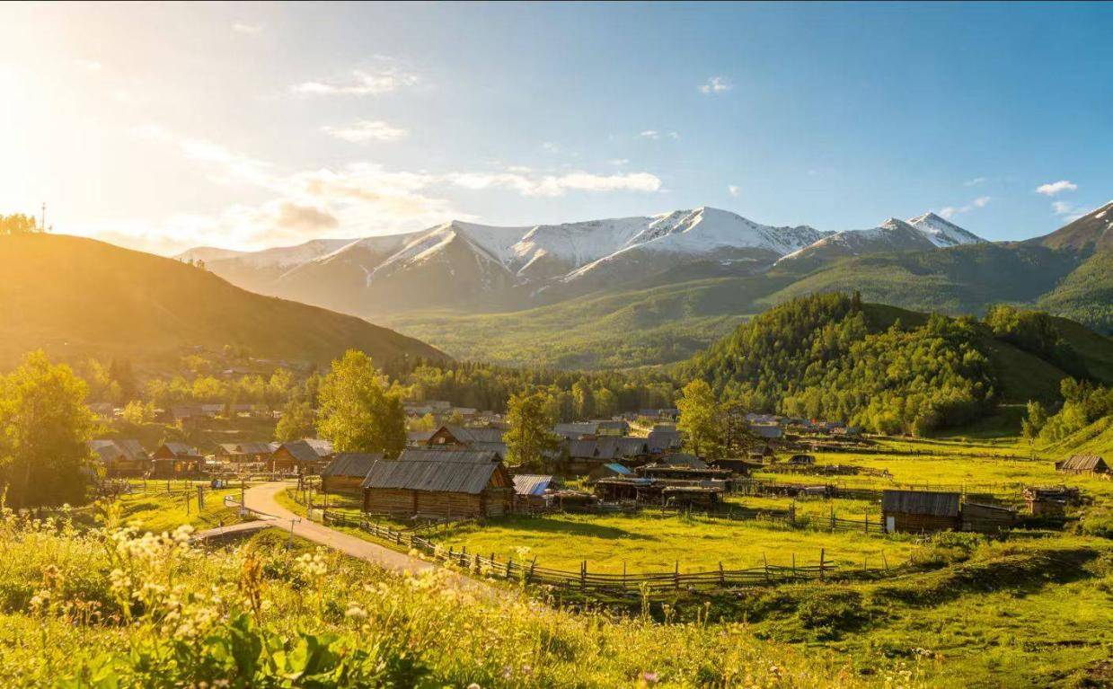 新疆旅行社口碑好的推荐｜正规资质实测盘点，老年团8日游价格透明公开