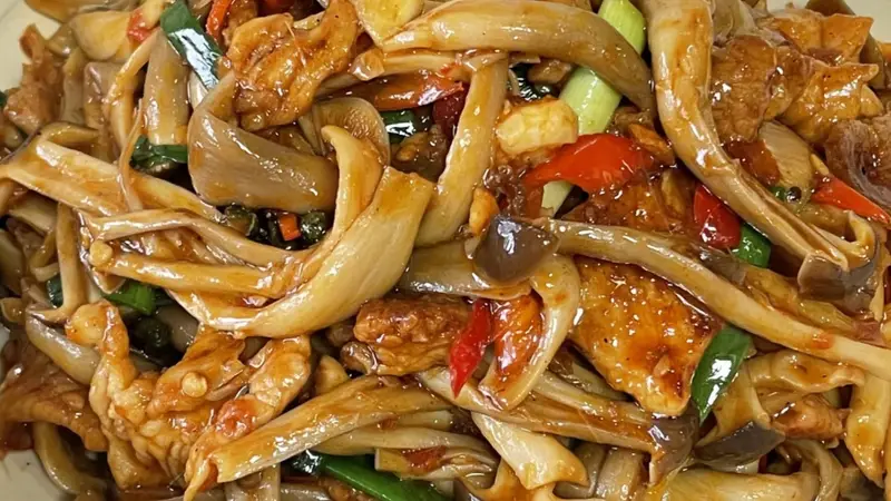 鹿茸菇炒肉:鲜香入魂的家常下饭神器