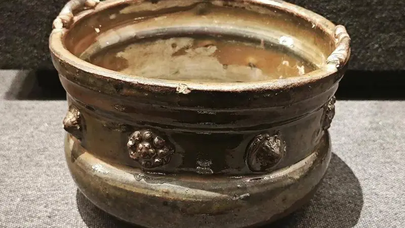 磁州窑与尧头窑的千年对话：民风古韵 化境黑白特展在渭南市博物馆揭幕