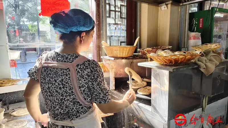 商丘古城烟火里 百年缸炉守七代匠心滋味