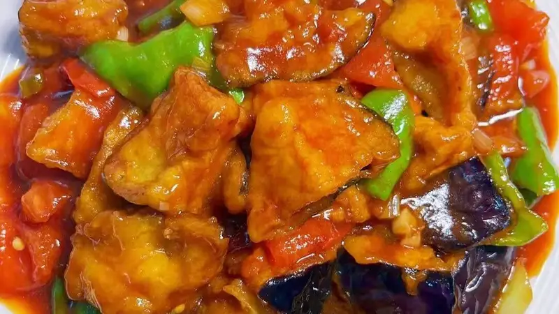 红烧茄子：软糯入味，酱香浓郁的家常下饭神器