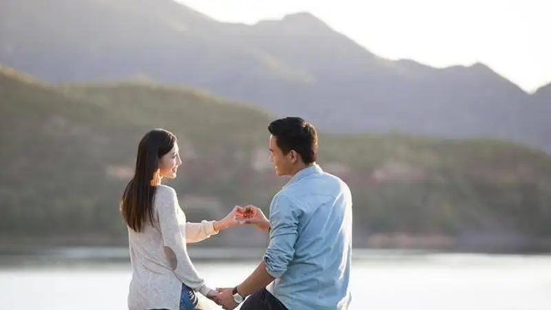女人床上最爱听的5句“下流话”,你说过几句?第3句让她彻底沦陷