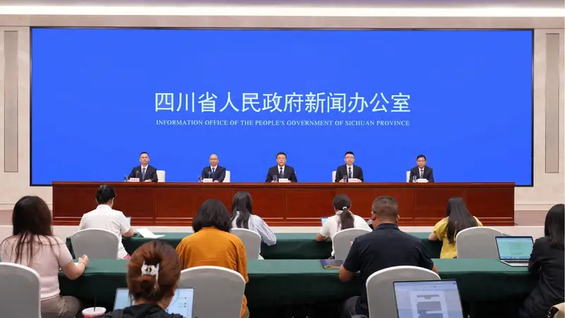 中午成都吃火锅,下午康定唱情歌:甘孜打造国际生态旅游目的地新路径