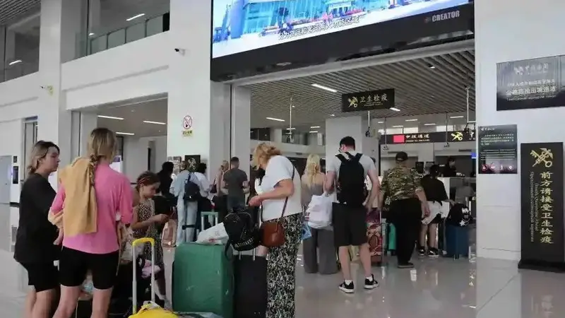 黑河口岸出入境客流突破60万人次