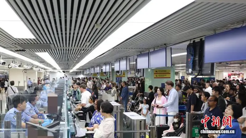7月以来深圳罗湖口岸入境外籍旅客同比增长近16%