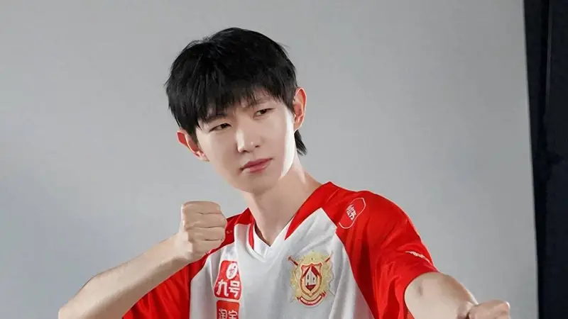 AG发布EWC定妆照,一诺被巴西野王表白,6分钟纪录火出海外