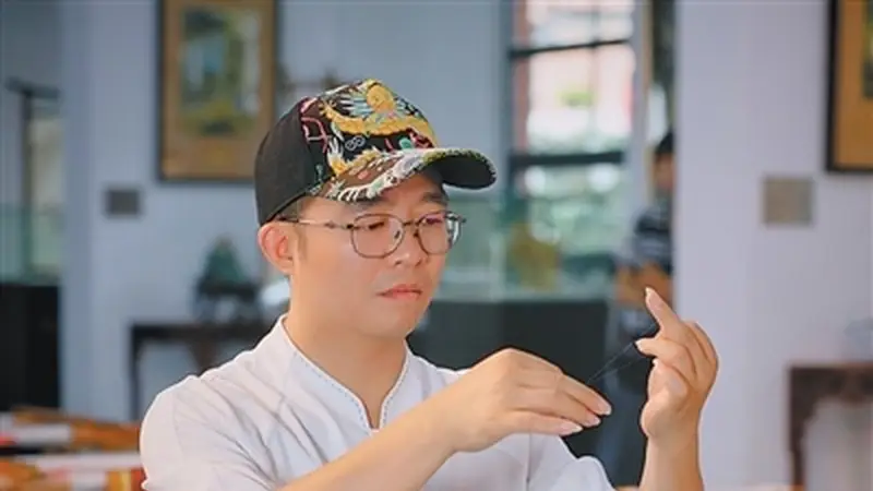 羊城匠人心系广绣 织就传统文化新生韵致